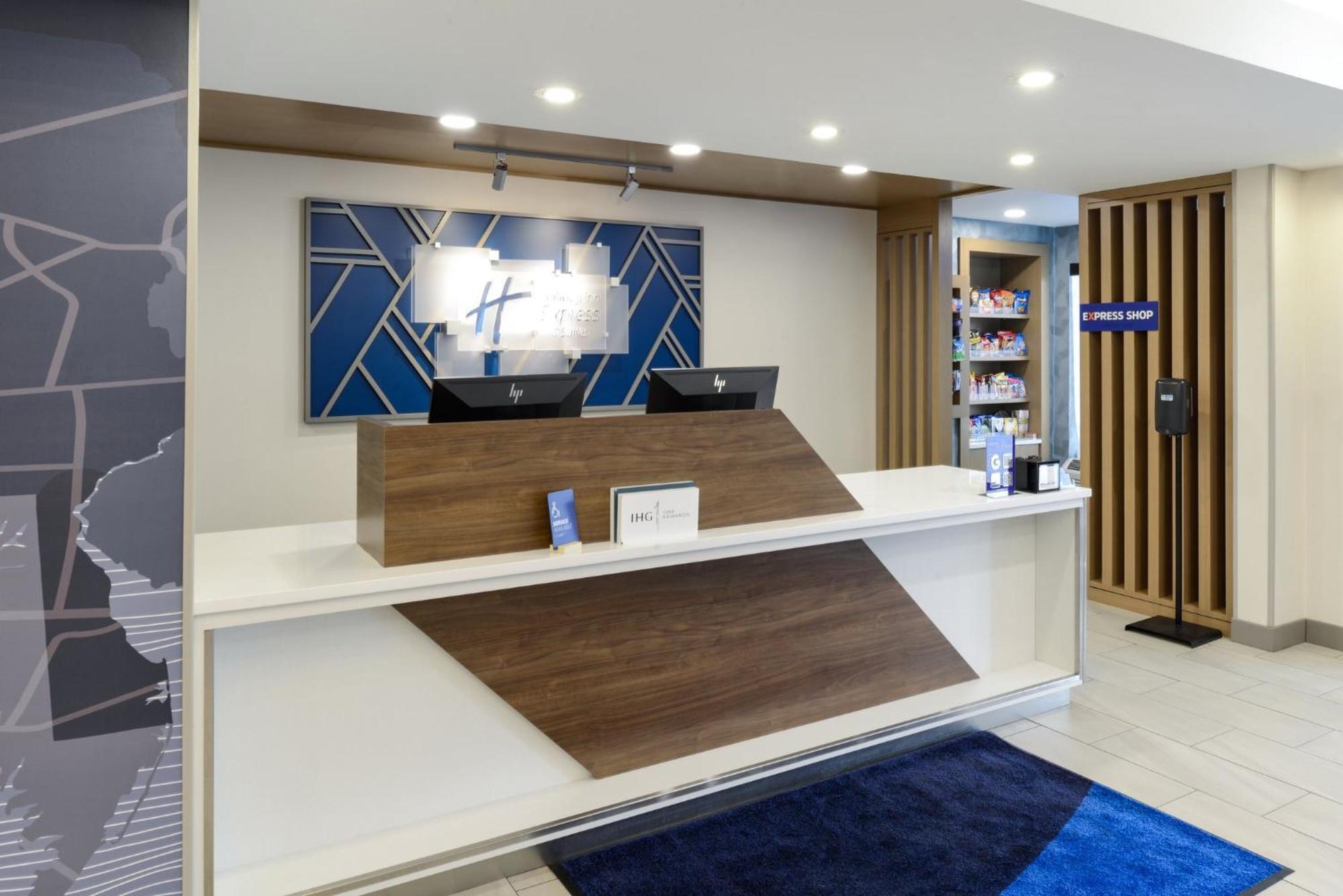 Holiday Inn Express Hotel And Suites Marysville By Ihg Exteriör bild